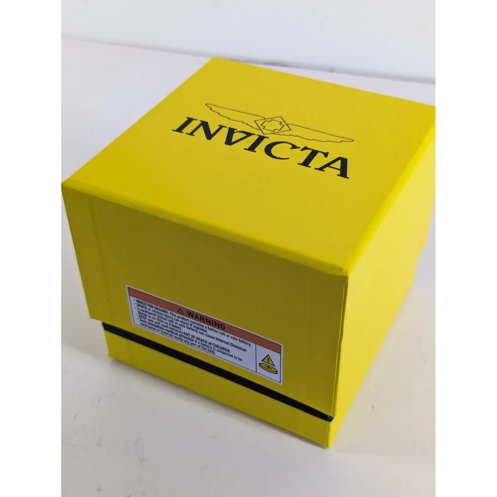 Invicta Pro Diver 50888 Mens Watch 42mm Red Dial Steel Band PC32 Quartz New